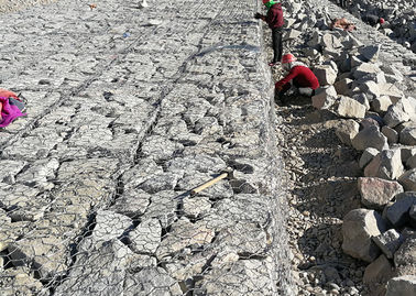 हेक्सागोनल गेबियन वायर मेष, 60 * 80 मिमी गेबियन गद्दे के लिए कटाव संरक्षण