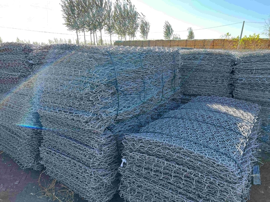 2*1*0.5m 2*1*1m 3*1*1m Galfan Gabion Baskets बुना हुआ