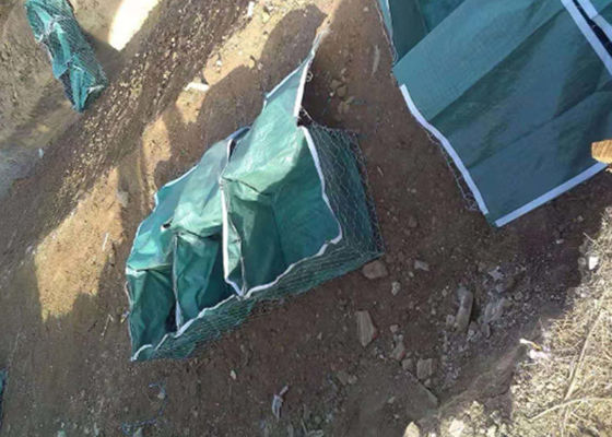 पीपी Geobags राजमार्ग ग्रीनिंग इंजीनियरिंग जस्ती धातु गेबियन टोकरी
